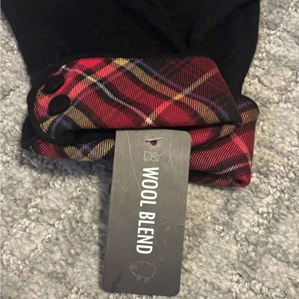 NWT D&Y Wool Blend Tartan Plaid Gloves with Magic Touch Technology